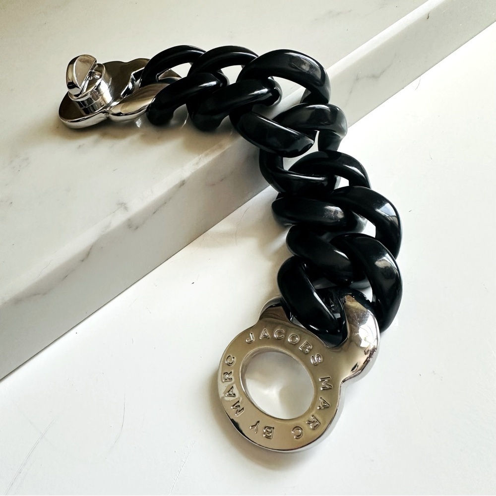 Marc By Marc Jacobs Vintage Chunky Turnlock Bracelet